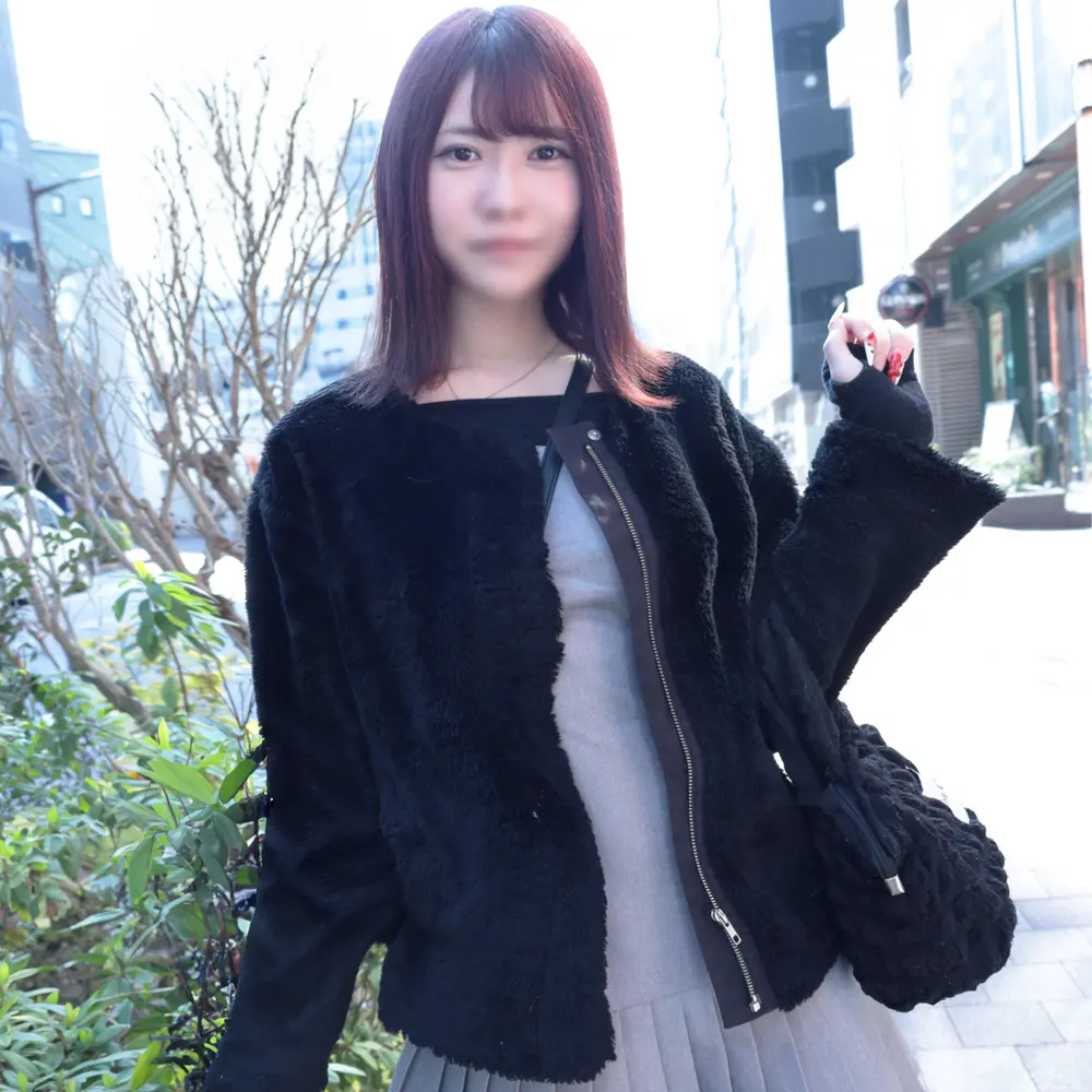 FC2-PPV-4655305 独占販売50%OFF!初撮り※陰毛ありJD白肌美女のコ遣いカセぎ　外人巨根で膣奥まで高速ピストンぶっ壊し「ダメ\! !!」あヘ顔中出し