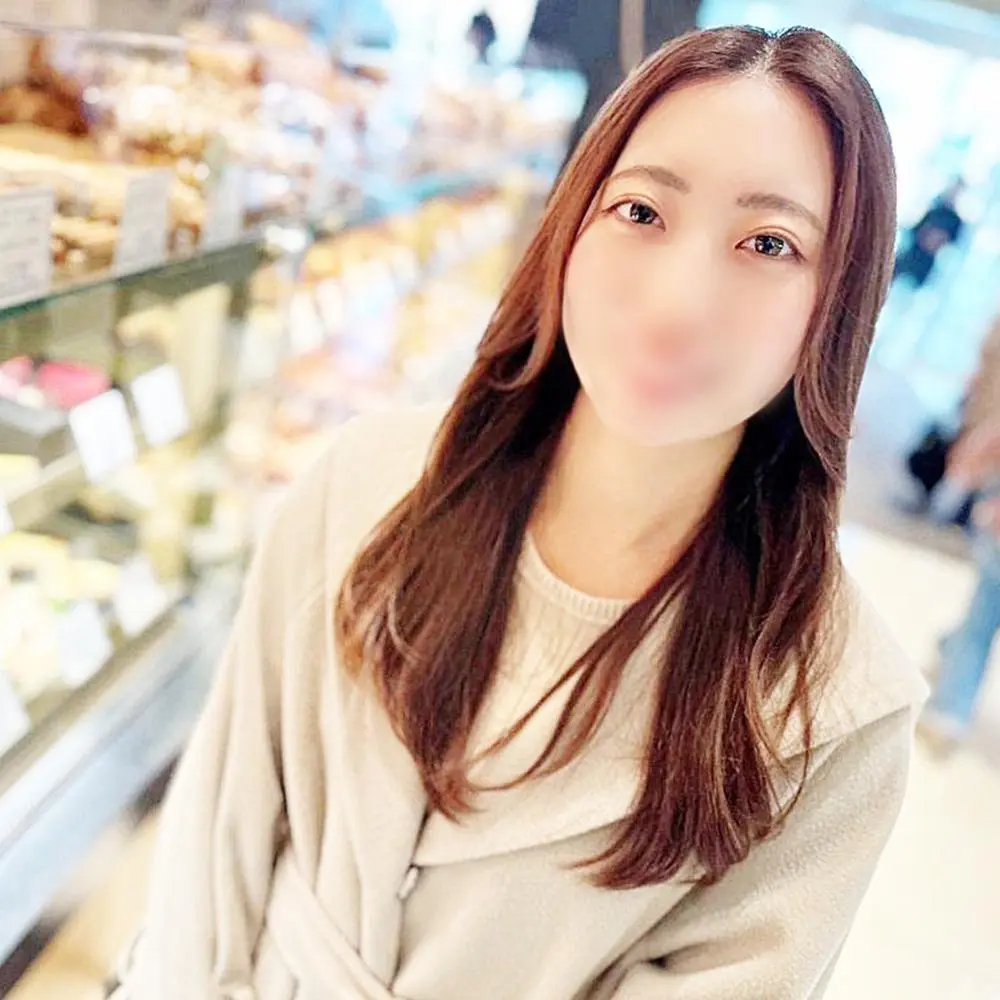 FC2-PPV-4656542 50%OFF!京風はんなり美人のウェブデザイナーがクリちゃん刺激されパイパンマンコが大洪水\! !「一緒にイコッ♡」トロけるエロ顔でフェラ、手コキ、鬼勃起肉棒でガン突き生中フィニッシュ!!