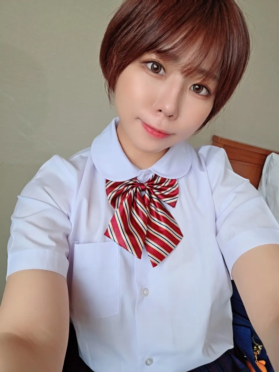 FC2-PPV-4678765 独占販売※特価→990pt【無】 必殺パイルドライバー69炸裂大射精！！みんな大好き笑里ちゃんを制服着せ替えダッチワイフに～ケダモノおぢたちがやりたい中出し放題のエンドレス３Pセックス！！もう生