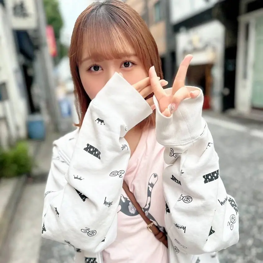 FC2-PPV-4706284 【ナンパ即ホ】 居●屋で口説いたF乳クリーニング屋の看板ムスメをお持ち帰り！愛嬌ある従順なドМマ●コに出会ったその日にたっぷり濃厚中出し♥