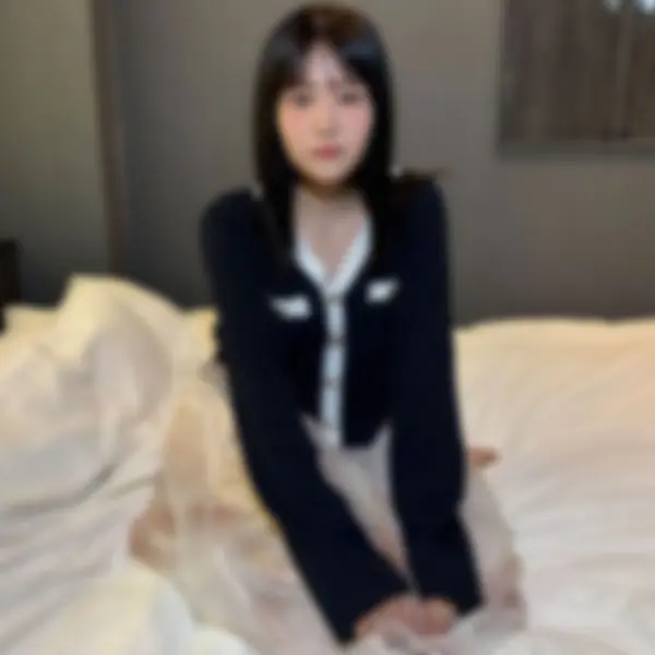 FC2-PPV-4716777 【無修正】 【顔出し】かなり清楚なのに汚れをしたいない主婦との個撮映像です。