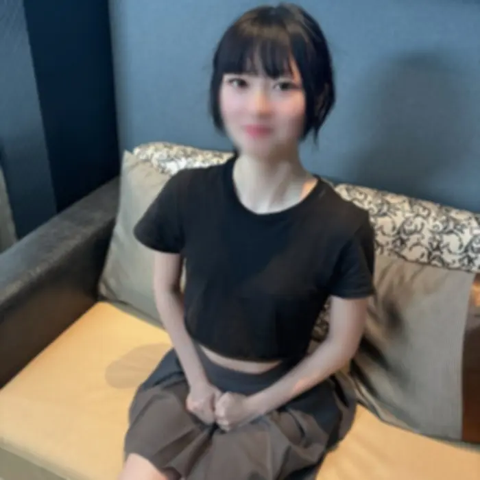 FC2-PPV-4560817 【色白／スレンダー】 １年ぶりにナマ中出しＳＥＸをした美容が./くせ./いは、肌を赤くさせて身悶える。