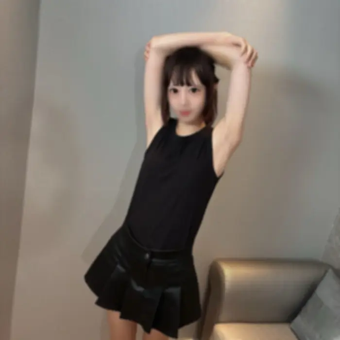 FC2-PPV-4569246 【初撮り／２発射】 色白スレンダーな１９歳の美人ラーメン屋店員。男に仕込まれた超絶フェラ＆バリ固チンポで絶叫ＳＥＸ。ＳＥＸのシメは中出し。