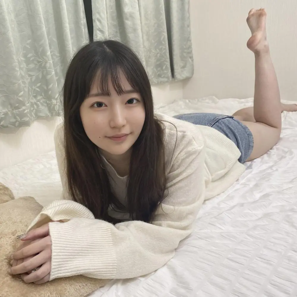 FC2-PPV-4577862 【無】 上京したての純粋**大生とハメ撮り! 【初撮り】りんちゃん　18歳