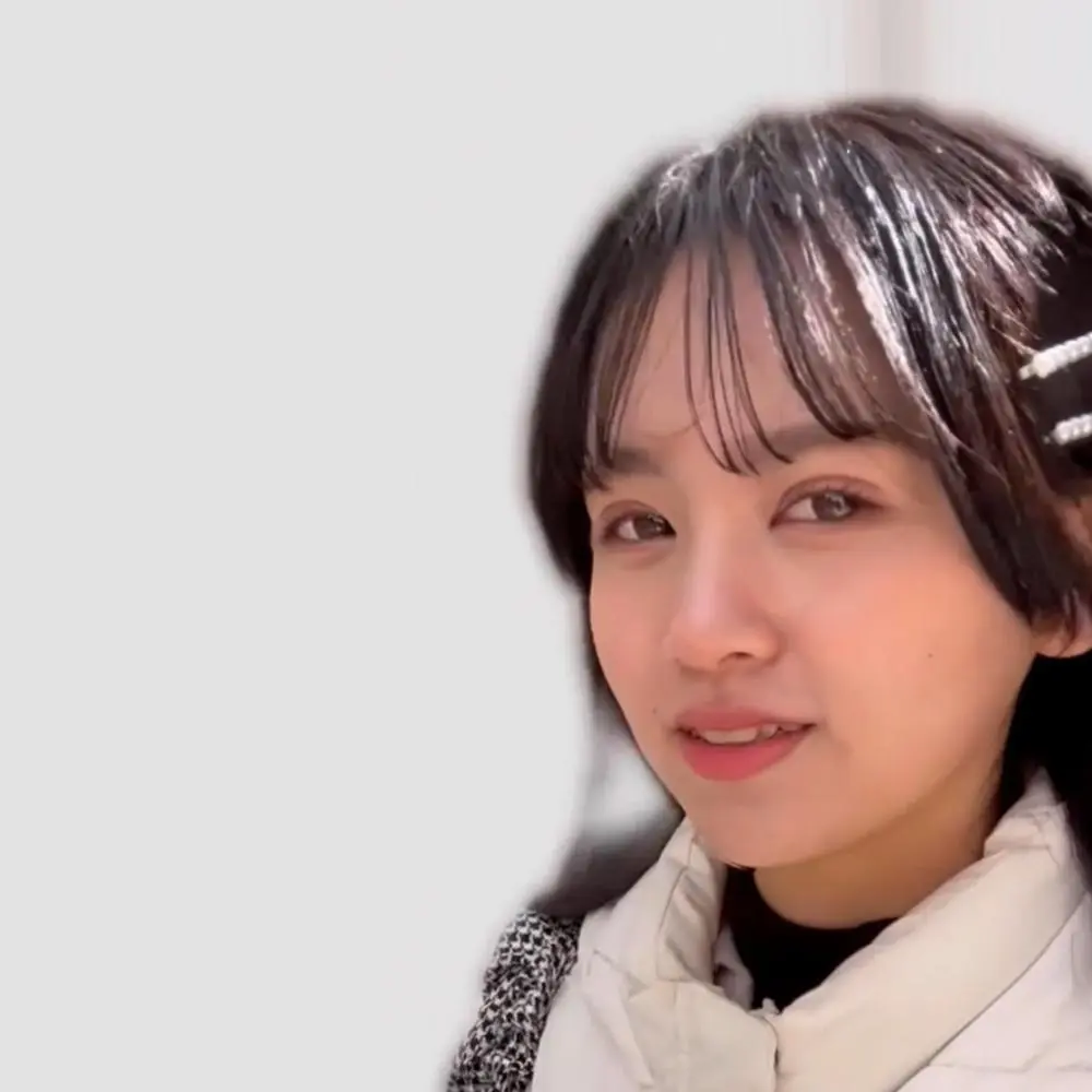 FC2-PPV-4593593 清 楚系１８ 歳 隠れビッチちゃん