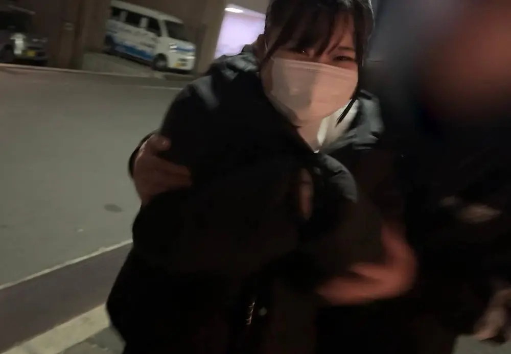 FC2-PPV-4619584 独占販売50%OFF!※完全素人※ムチムチ巨尻で超敏感の18歳\! !彼氏には内緒で…大量中出しハメ!