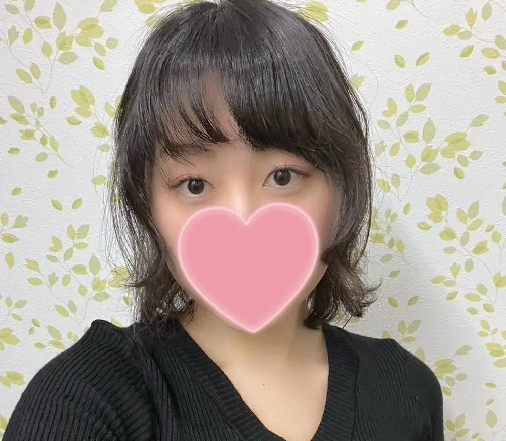 FC2-PPV-4627034 独占販売50%OFF!※完全素人19歳初撮り※スレンダー巨乳！ 超敏感でアソコの締まりも完璧。連絡が取れないバツとして膣奥中出しハメ。レビュー特典有り