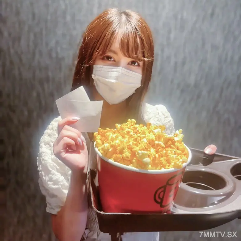 FC2-PPV-4503128 一所2歲的宅男大學，可愛的笑容，可愛，笑容可愛。與獎學金還款合同的決定。她的聲音喘不過氣，而糟糕的鏡頭感到困惑