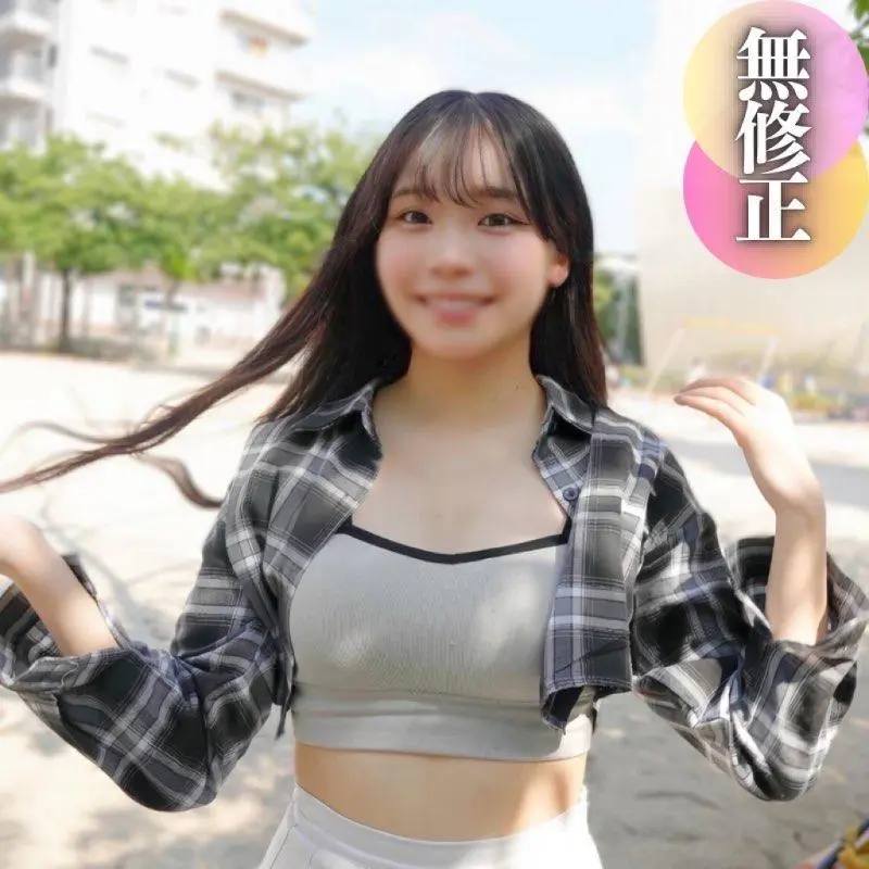 FC2-PPV-4516795 【初撮り】 【顔出し】SSS級。あどけなさ残る純無垢19歳。発達しすぎたデカクリは必見！執拗にイジると更に巨大化！セックスを知らないカラダに容赦なく生チンポ挿入&中出し