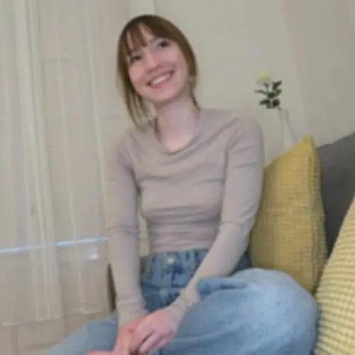 FC2-PPV-4519581 のロシアの*のキツキツつるつるぬるぬるの最高に気持ちいいマンコに中出し。 小さいお口で頑張ってフェラも。これもめっちゃ気持ちよかったです。