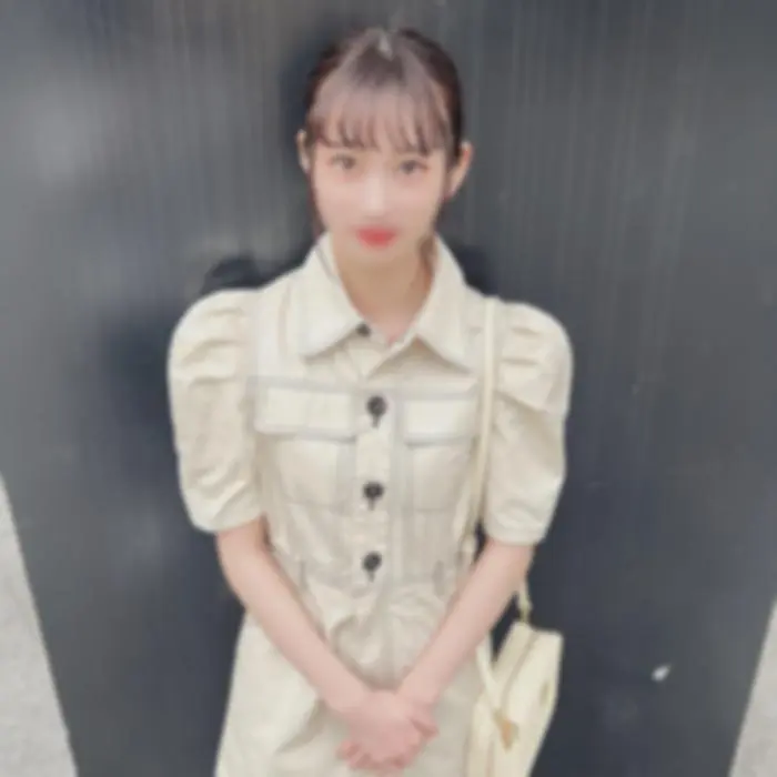 FC2-PPV-4521584 【合計２発射】 色白細身でスレンダーな1./8中出しでバズる動画のお手伝いをしてあげました。