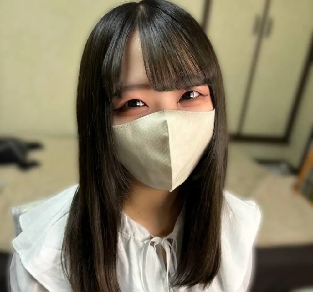 FC2-PPV-4561519 独占販売【完全素人&顔出し】 メチャクチャ可愛い未⚪︎験の19歳をドキドキハメ撮り中出し！特典有り窓際バックハメ&フェラチオ口内発射