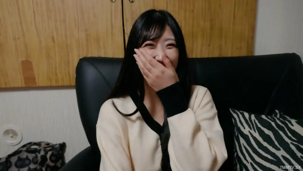 FC2-PPV-4101275 60歲出頭的寡婦。我認真對待我已經忍受了三年的渴望。生中出 深口射精。