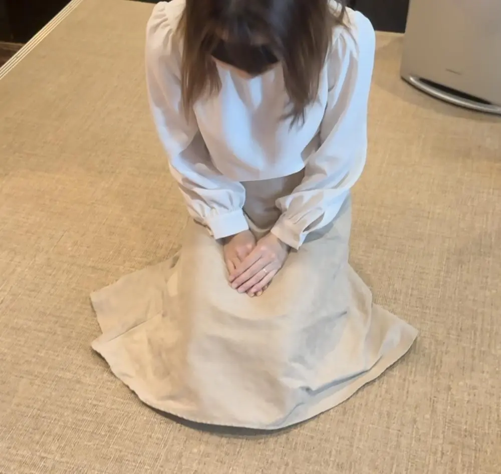 FC2-PPV-4121715 【個人撮影】 妻と友人 -従い- 前編