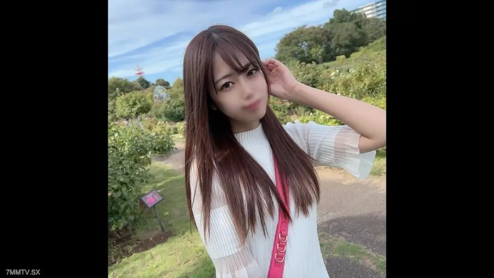 FC2-PPV-4145441 第一次拍照和露臉！ ！限時3天！ ！女強人◯在咖啡館打工，被迫上大學的大學生，接受一切…被迫吞下渾濁液體，在陰道內被操，連續兩次中出！ ！