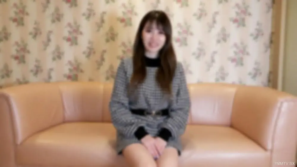 FC2-PPV-4245550 第一次射精！某國外高級汽車經銷商的美女接待員搖身一變，性感至極！我叔叔被天然唾液乳液搞砸了~哈哈 他在床上被無情地用乳頭戲弄，他沉下去了⤵ *獎勵高品質