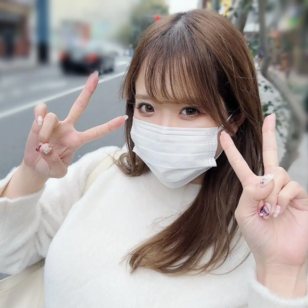 FC2-PPV-4336020 【無】 繁華街をデートしてからホテルに連れ込み♡性格良しおっぱい良しのお気に入りの彼女あみちゃんとラブラブハメ撮り♡透き通るようなキレイなおマ〇コにたっぷり中出し♡特典で別視点カメラ有り