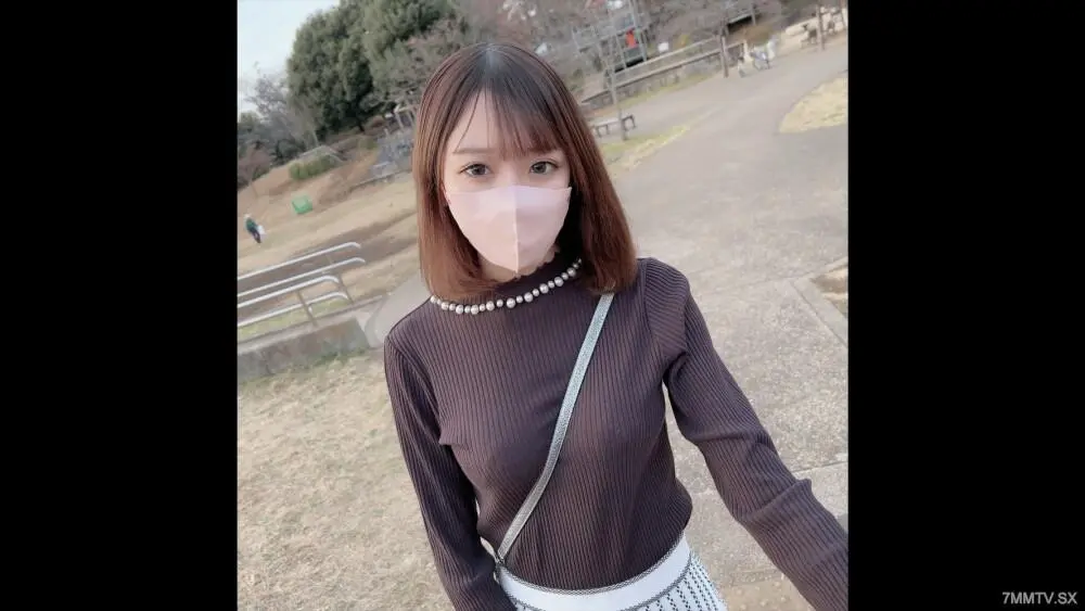 FC2-PPV-4380444 首次拍攝 /外觀！呢限制3天！呢咬襪子的FCUP接待員是一個變態的女人，無論享樂如何，她都會洩漏潮流！呢呢呢搖動大山雀，連續兩次吃噴洪！呢