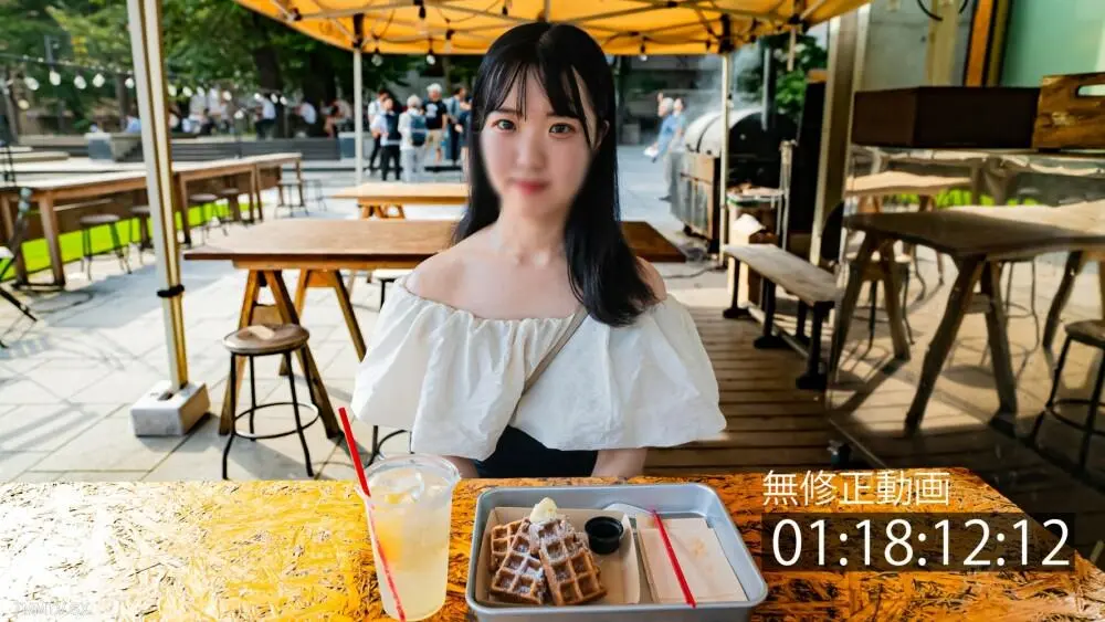 FC2-PPV-3986212 她處於約會水平，但她是處女。
