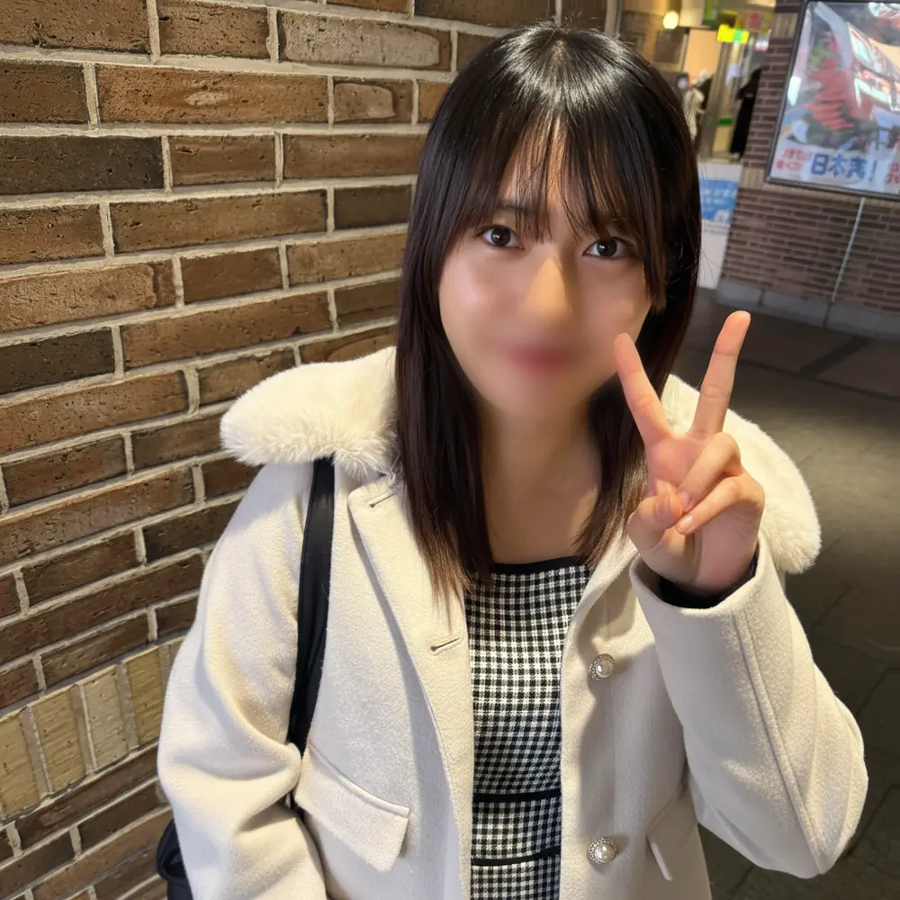 FC2-PPV-4849993 独占販売【3/10迄1090pt】 【初撮】【2発】青森から上京したばかりのDカップおさない色白ムスメ。カラダの相性が良すぎて【気持ち…イクゥ…！】と喘ぎながら何度も痙攣。下の毛あり濡れマンコにしっかり中出し。