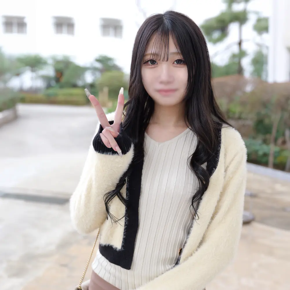 FC2-PPV-4861400 独占販売【3/31迄1090pt】 【初撮】※特典付　スレンダーボディのシャイすぎ美人JD　「高い買い物しちゃって…」で撮影応募　黒巨根を締め付けマンコにねじ込み、膣奥に熱いザーメンを注ぎ込む