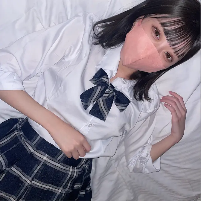 FC2-PPV-3136461 超可愛い色白で美脚Eカップ18歳の美女を隅々まで堪 能