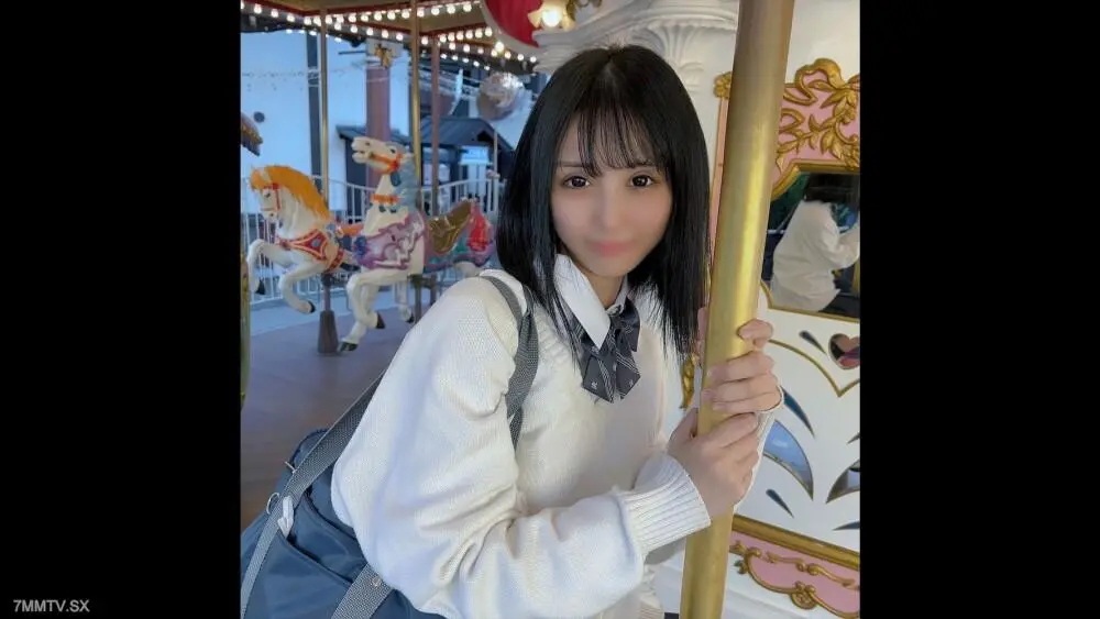 FC2-PPV-3137744 初撮影・顔出し！！12/4まで限定！！【無修正】こんな可愛い年頃の女子◯生に僕は調教したかったんだ・・・理性を忘れた放課後の女子生徒に禁断の連続ゴム無し膣内射精！！想像以上の綺麗な身体と乱れ方だった