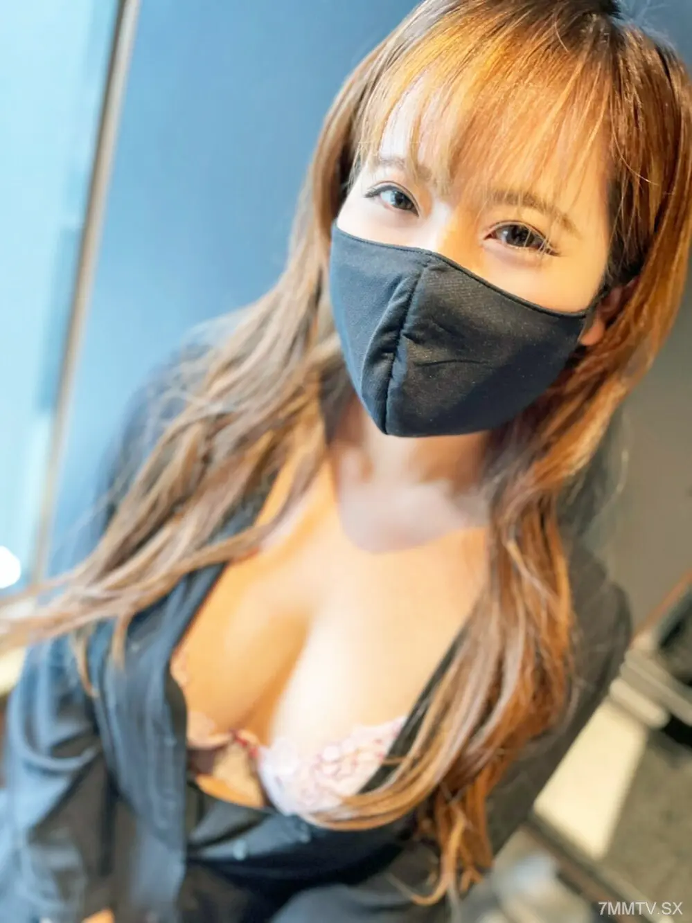 FC2-PPV-3150205 【無修正】【スレンダーFカップ】スタイル抜群！巨乳の美人お姉さんの生々しい寝取られ映像。彼氏放置で苦いアナル舐めを初体験。彼氏クンごめんね、彼女のマンコにドピュドピュ2回中出しカマしちゃいました。