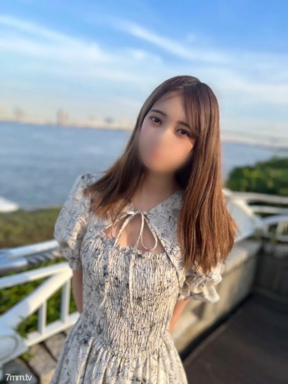 FC2-PPV-3091929 【超絶☆潮吹き】【完全顔出し】幼さの残る19歳清楚系女子大生の大人の一日。　剛毛敏感まんこの大量潮吹きが止まらない　淫乱女子大生の末路は問答無用にゴムなし射精！